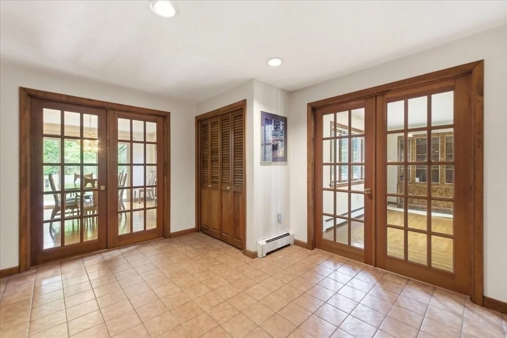 Photo of 6 Hoover Rd