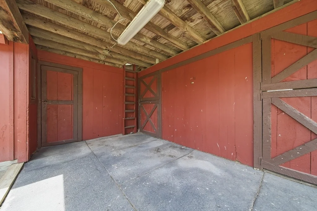 Photo of 1394 Main St