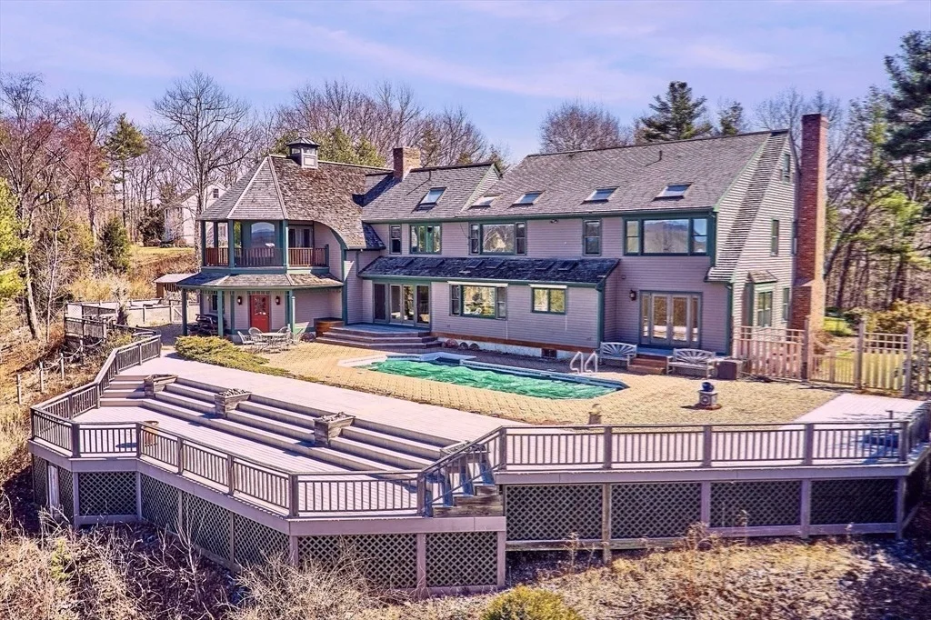 Photo of 21 Kettle Hole Road