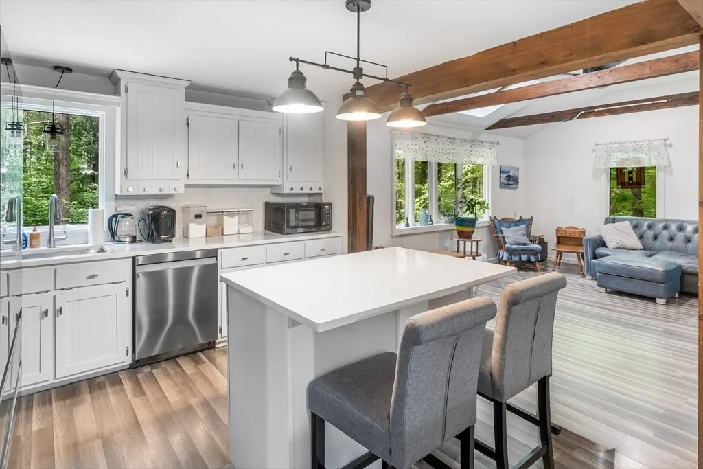Photo of 9 Colonial Rd