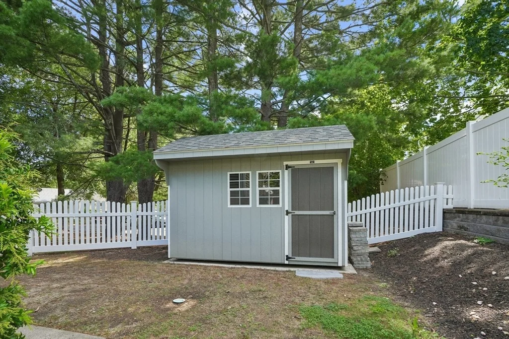 Photo of 45 Adanac Rd