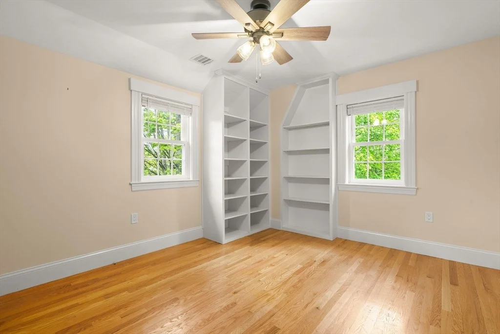 Photo of 106 Central St
