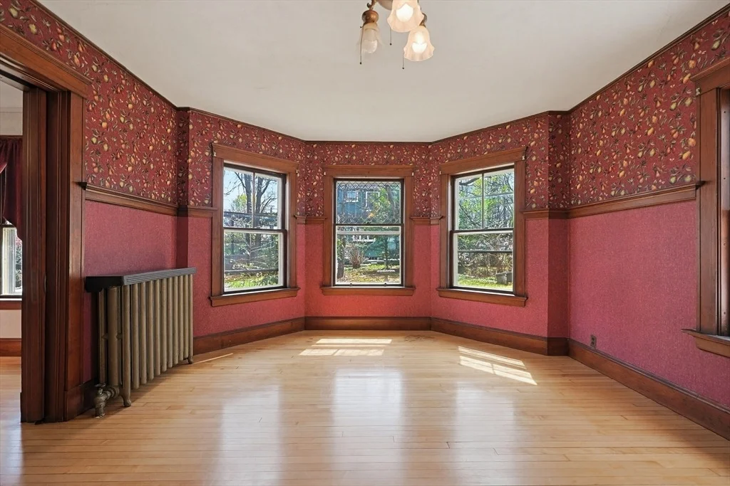Photo of 92 Dennison Ave
