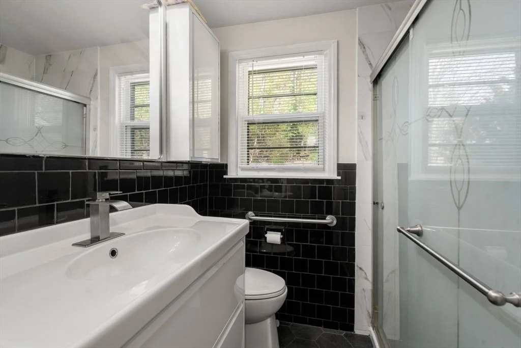 Photo of 117 Malden St