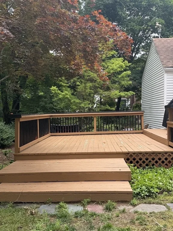 Photo of 7 Wayne Dr