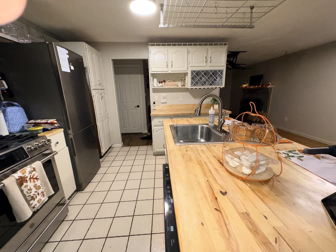 Photo of 50 Alice Rd