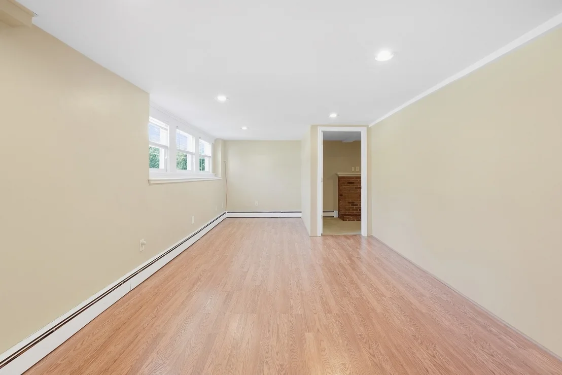 Photo of 27 Aldea Ave