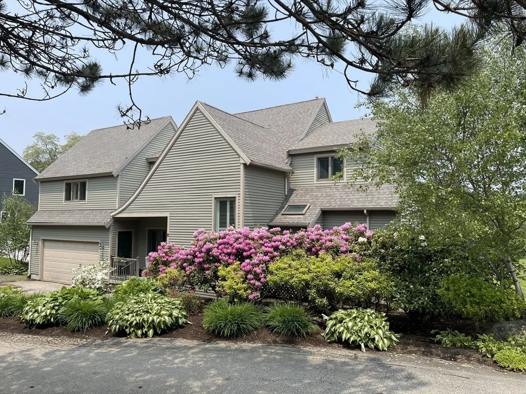 Photo of 8 Barn Ln