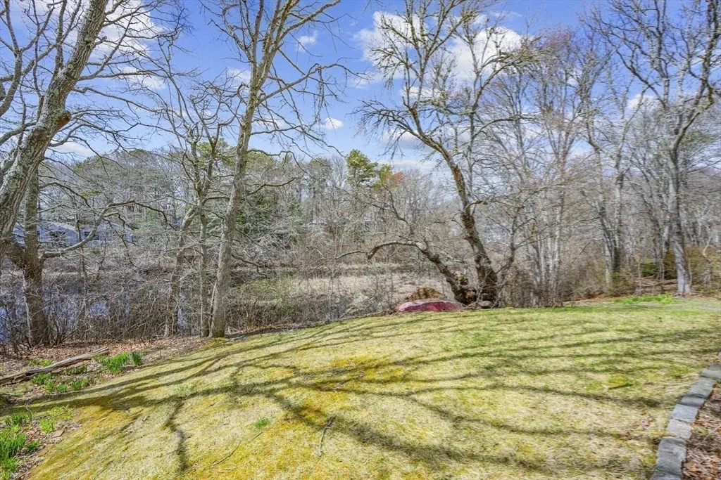 Photo of 21 Uncatena Rd