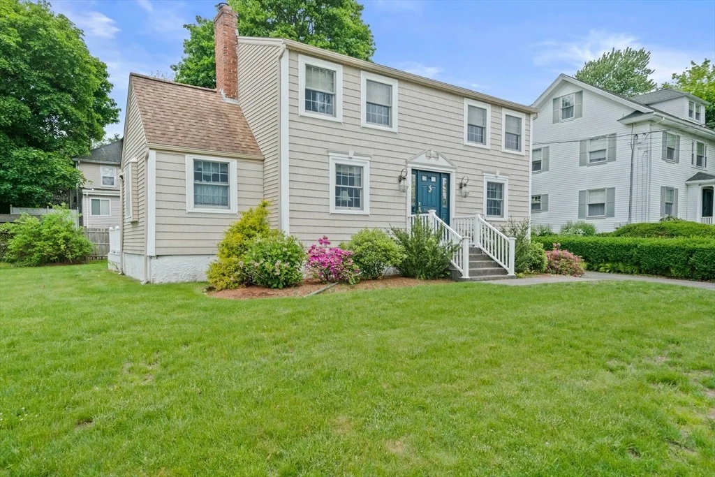 Photo of 205 River Street