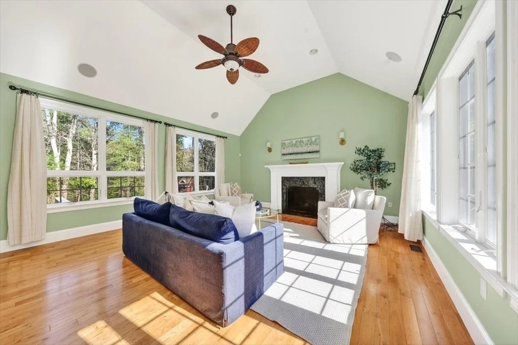 Photo of 3 Brattle Rd