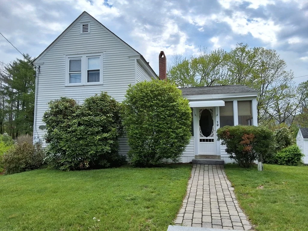 Photo of 19 Clinton St
