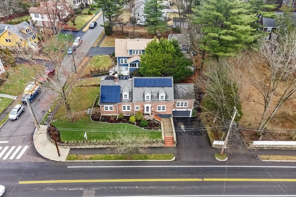 Photo of 535 Great Plain Ave
