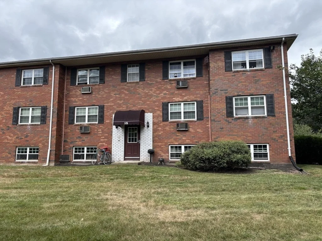 Photo of Unit B at 15 Maple Crest Circle