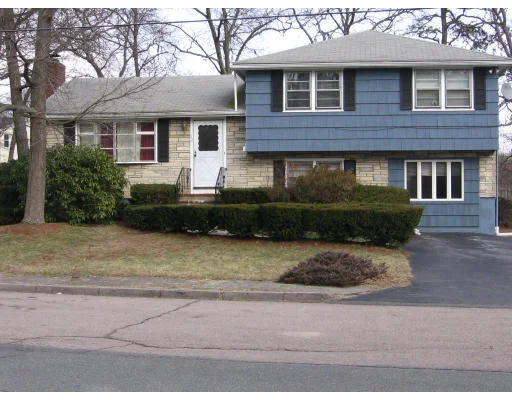 Photo of 12 Eagle Rock Rd