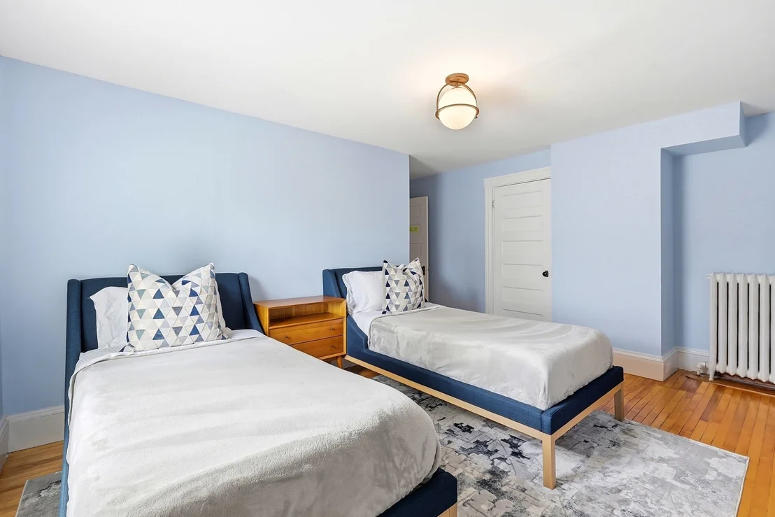 Photo of 10 Wolcott Ave
