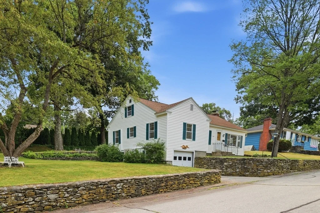 Photo of 375 Fredette Street