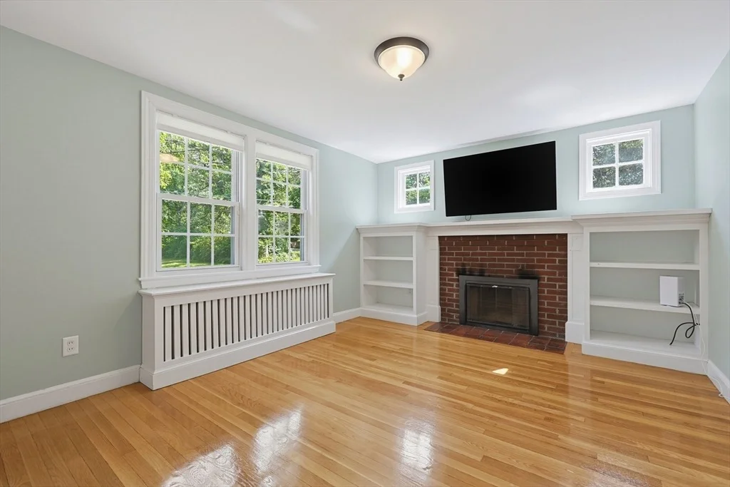 Photo of 50 Rustic Rd