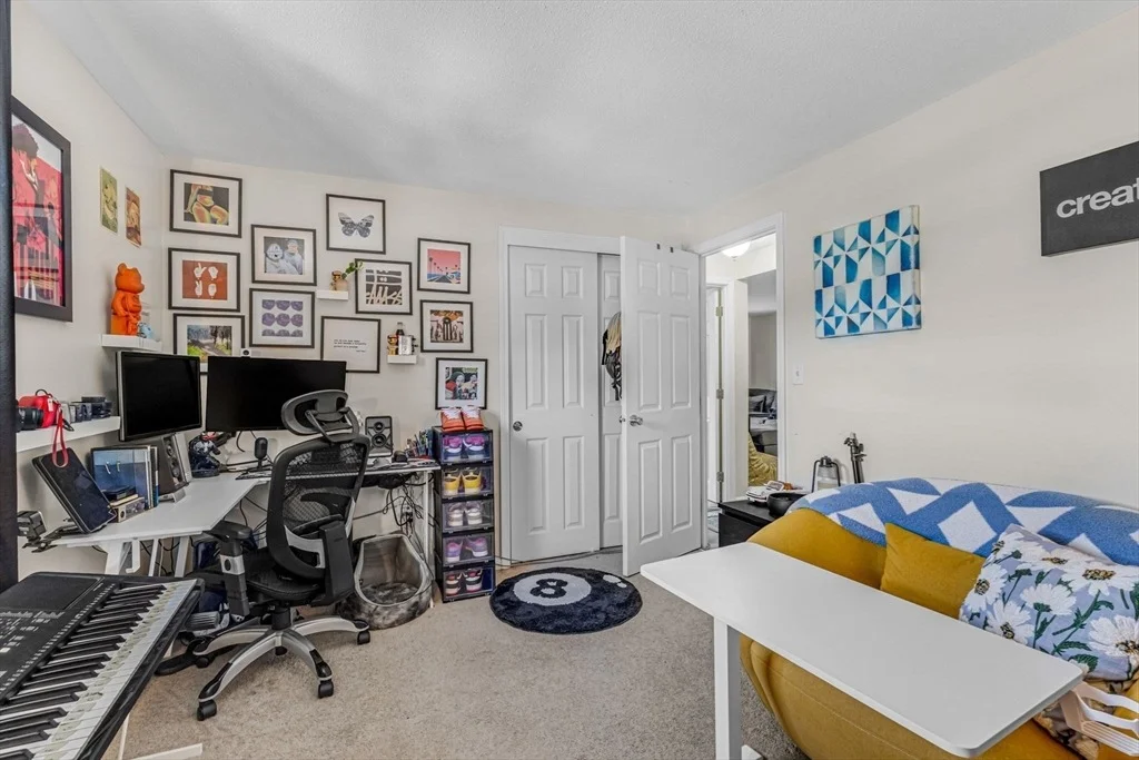 Photo of Unit K at 21 Pine St