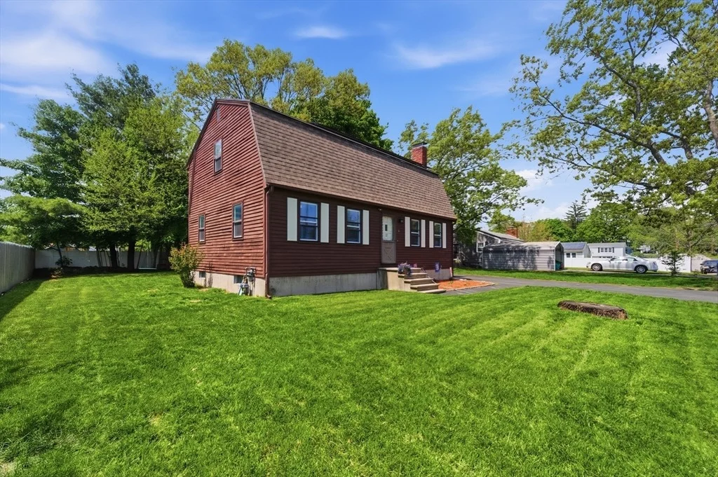 Photo of 12 Allen St