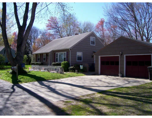 Photo of 37 Ridgeway Ave