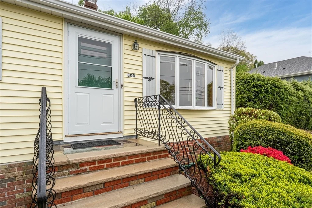 Photo of 303 Forest St