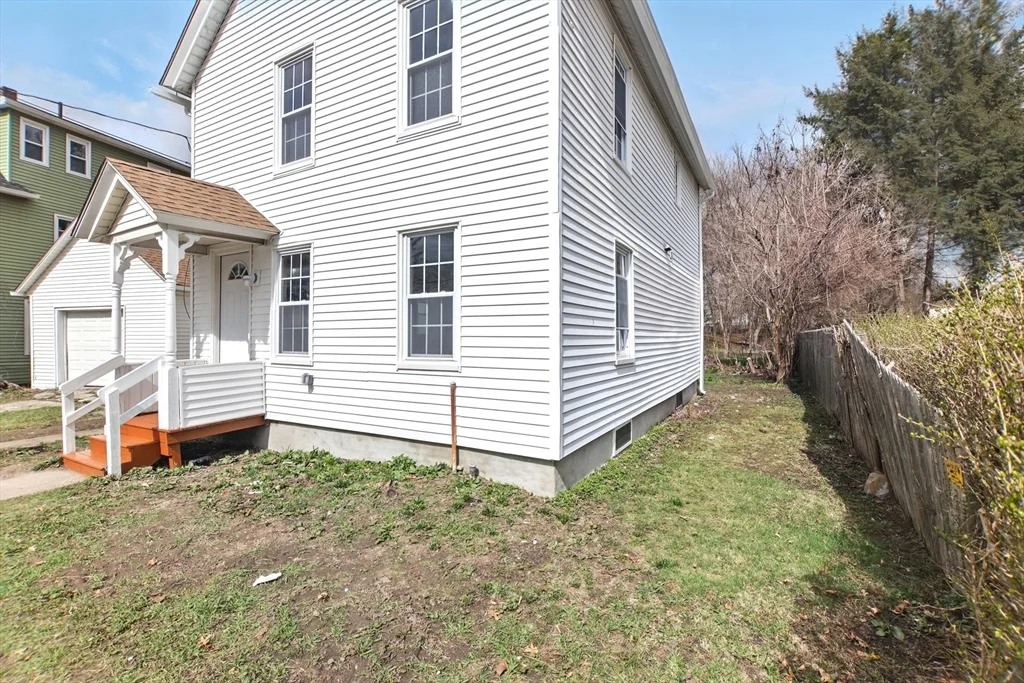 Photo of 86 White St