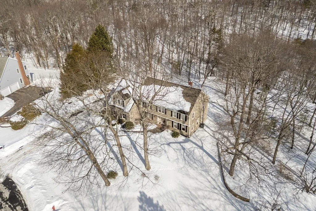 Photo of 48 Algonquian Dr
