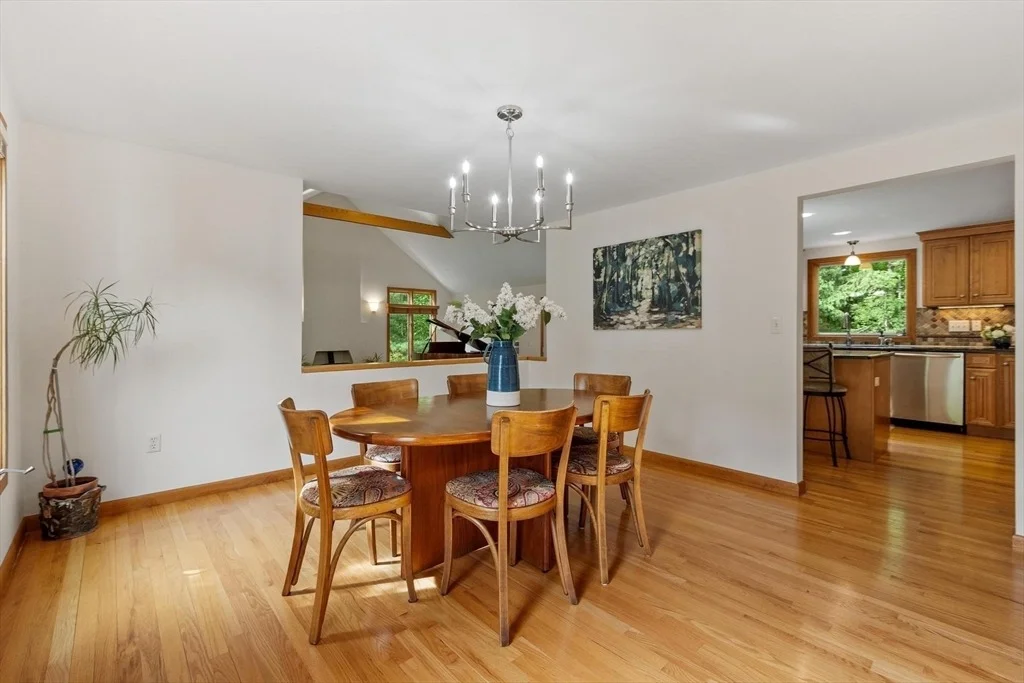 Photo of 6 Baywoods Dr