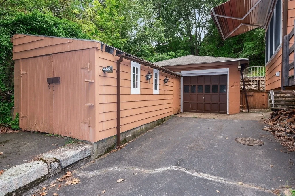 Photo of 160 Forest St