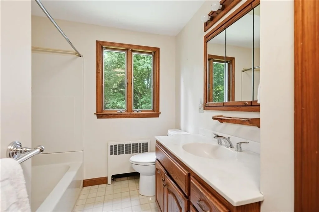 Photo of 46 Arborway Dr