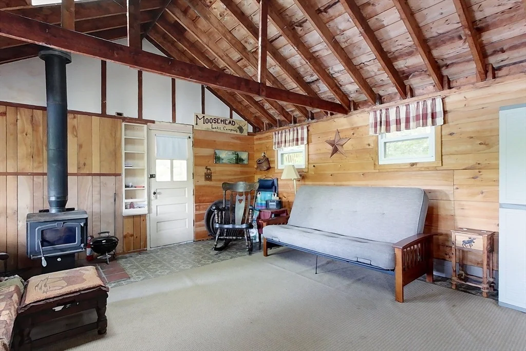 Photo of 33 Watatic Pond Rd