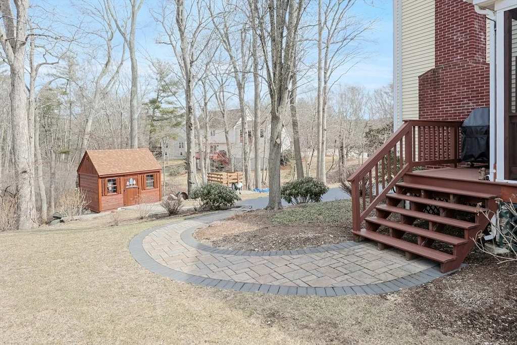Photo of 4 Westbrook Ln