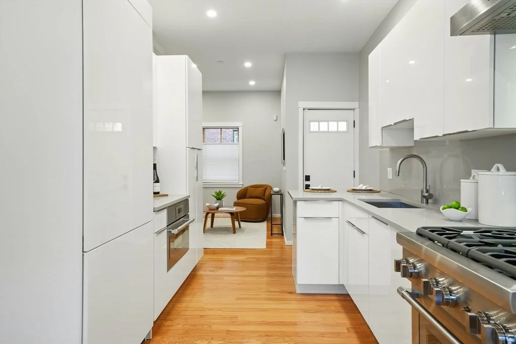 Photo of Unit 310 at 310 Broadway