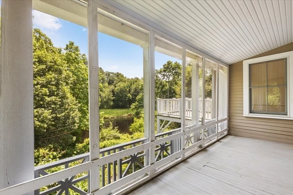 Photo of 16 River Rd