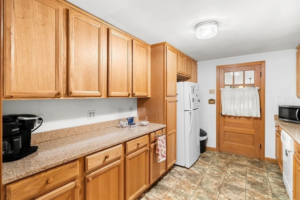 Photo of 16 Crown Rd