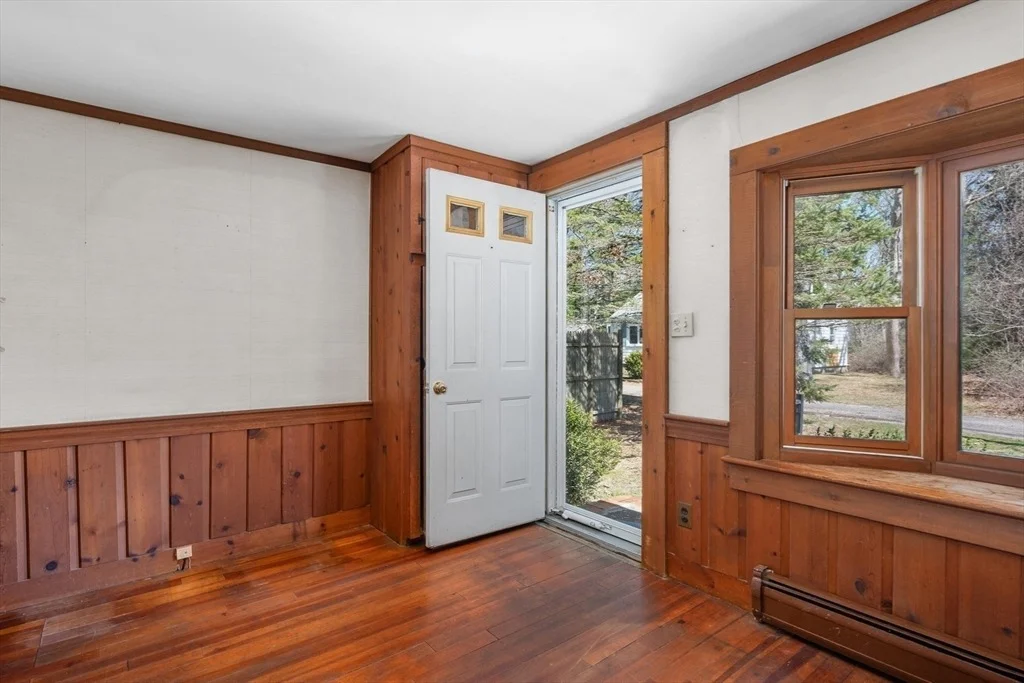 Photo of 25 Charlotte Ave