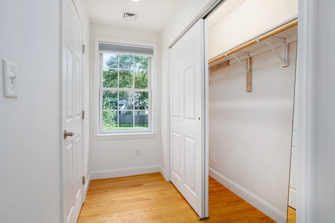Photo of 662 Old Harvard Rd