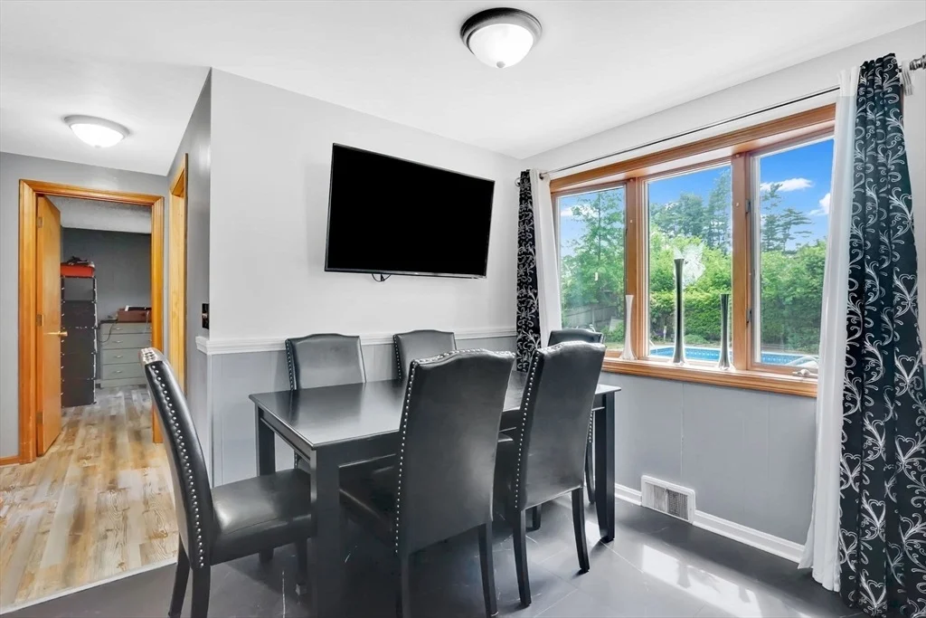 Photo of 135 Bulat Dr