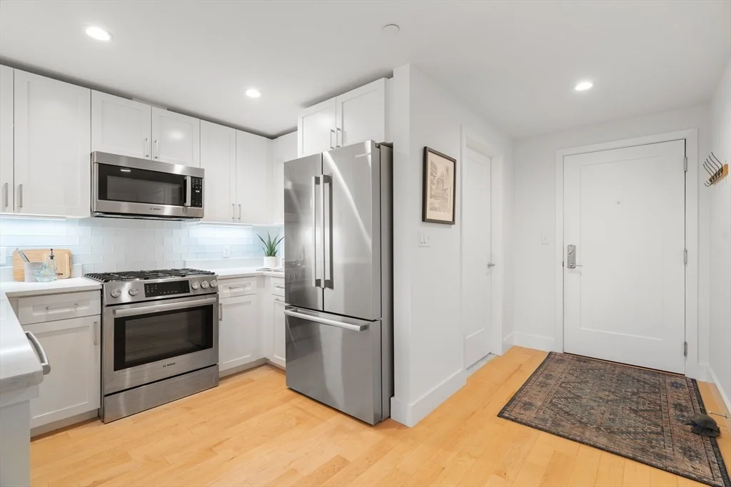 Photo of Unit 302 at 7 Beech Street