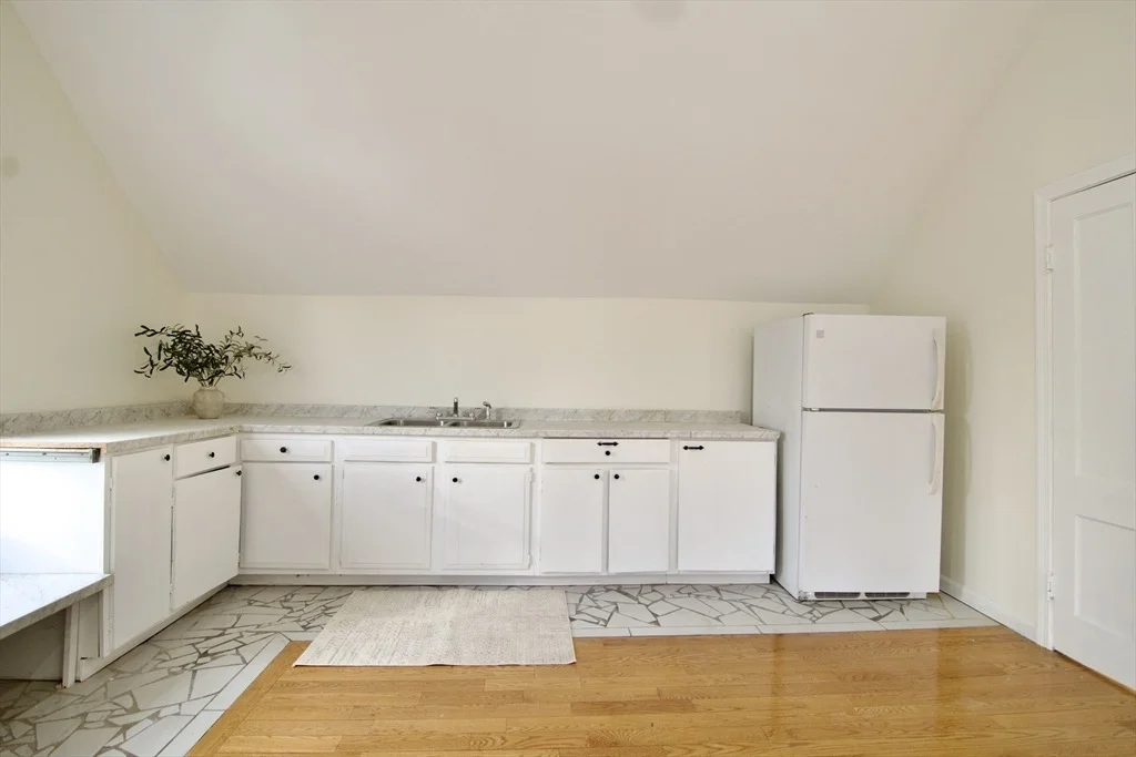 Photo of 74 Kenwood Park