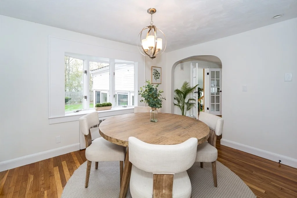 Photo of 250 Bacon St