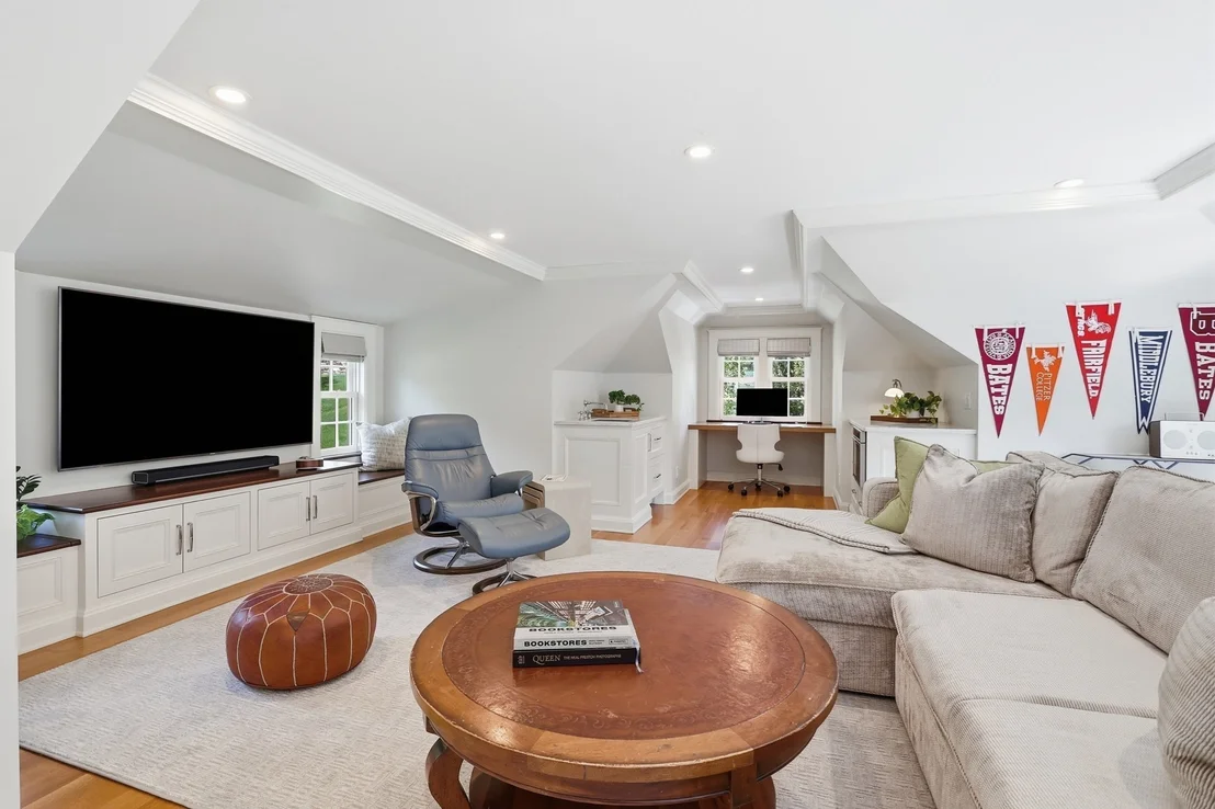 Photo of 55 Estabrook Road