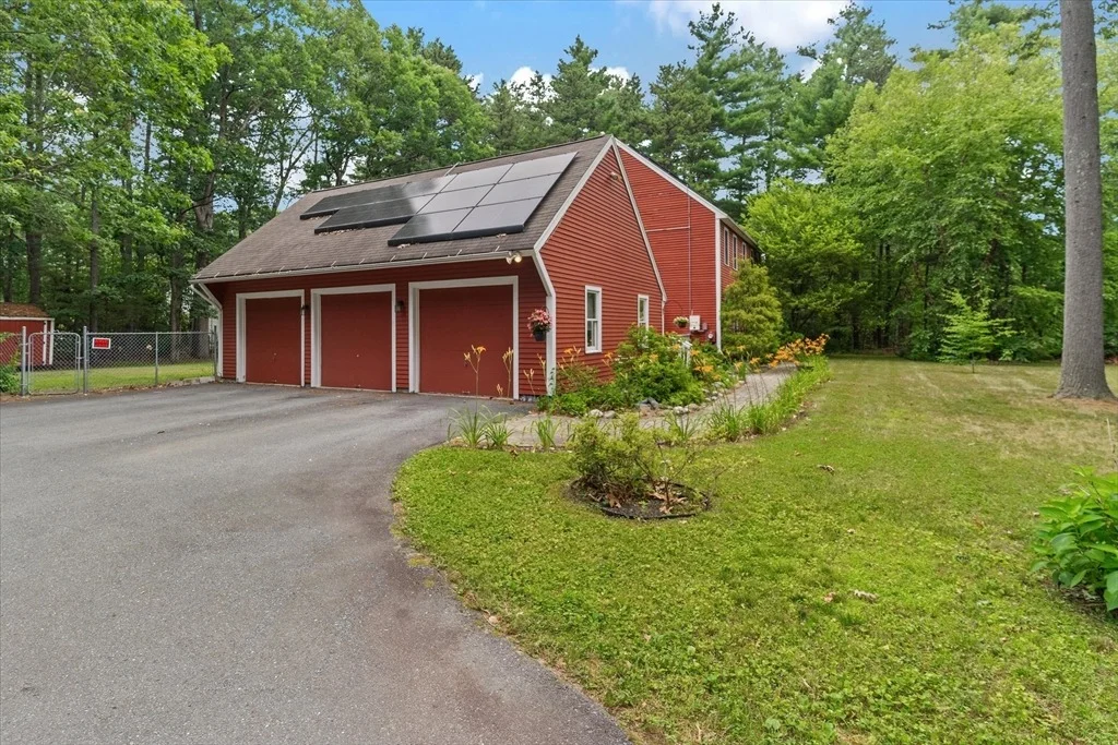 Photo of 12 Easter Brook Rd