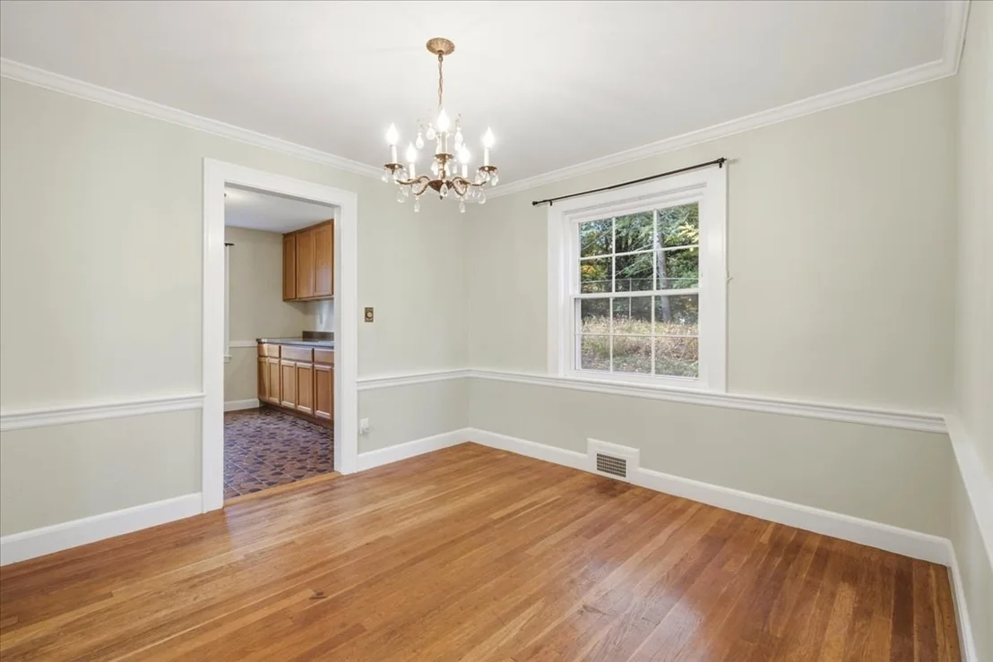 Photo of 77 Payson Rd