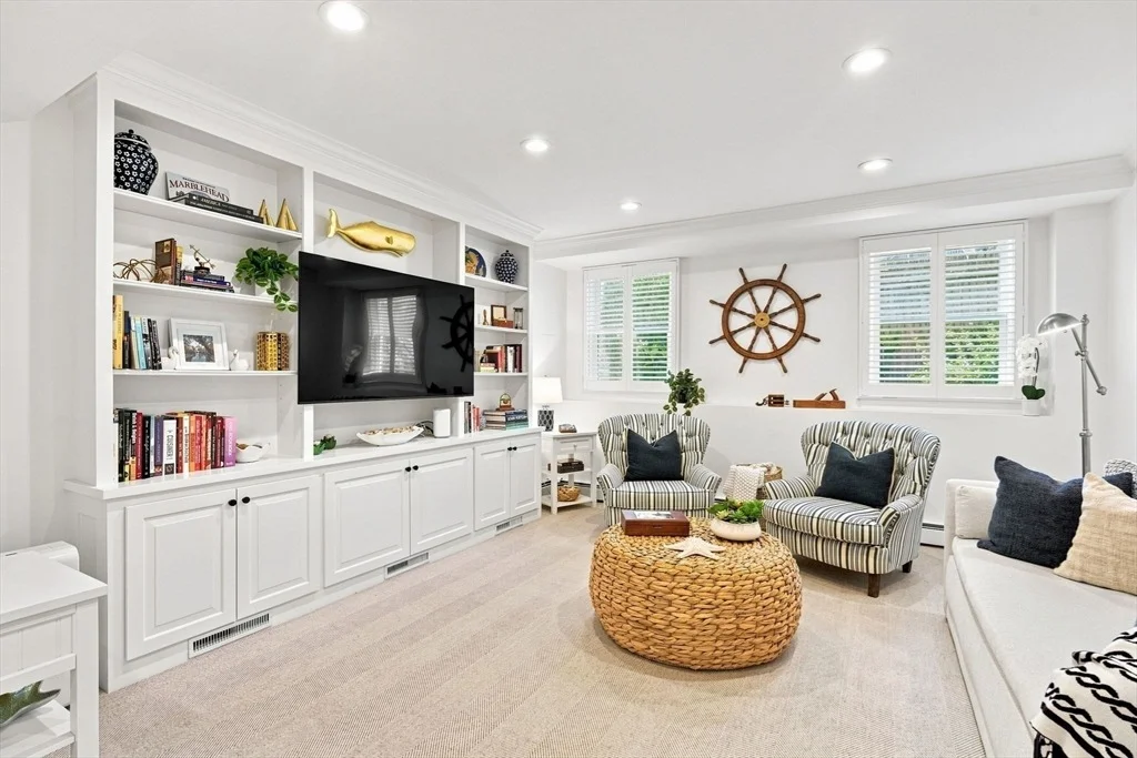 Photo of 5 Leslie Cove