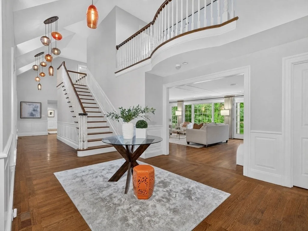 Photo of 12 Winding River Cir