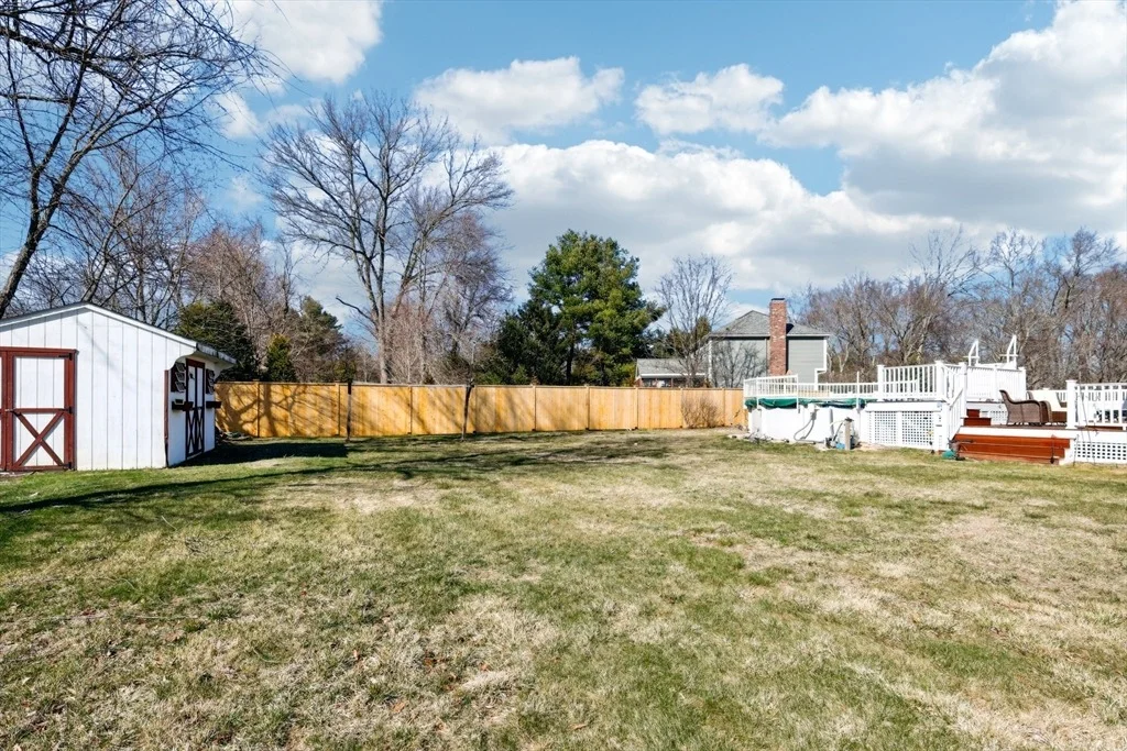 Photo of 6 Waterview Dr