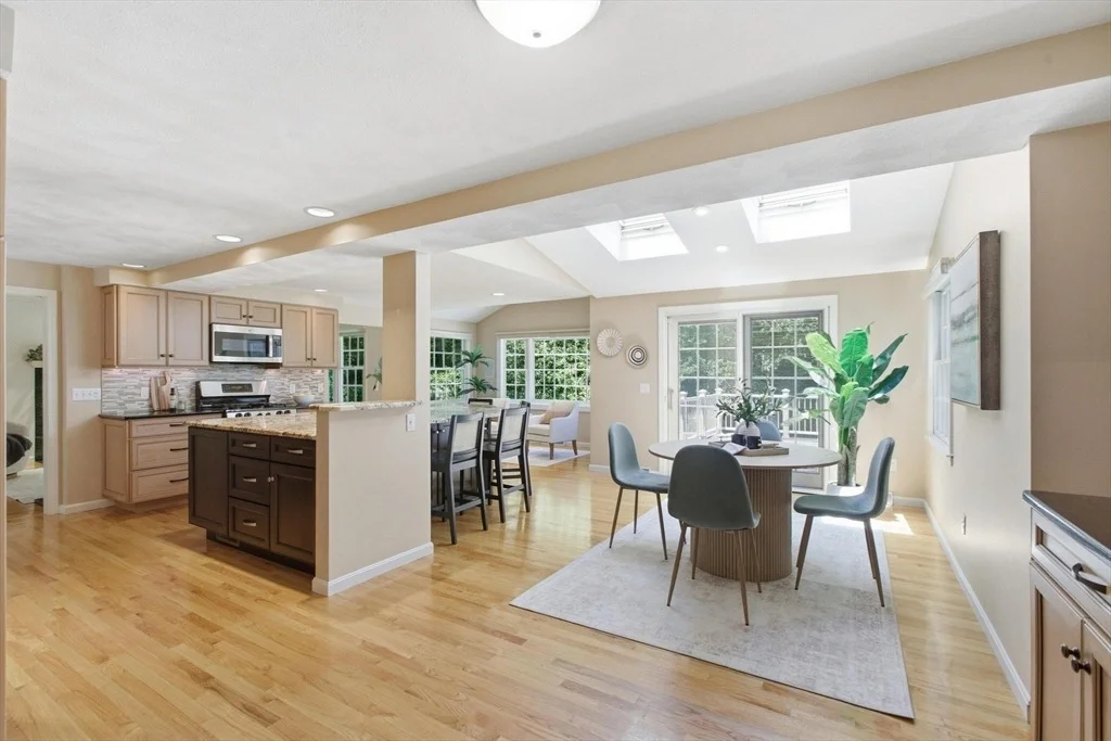 Photo of 11 Thornton Dr