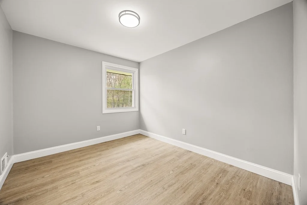 Photo of 122 Sinclair Rd
